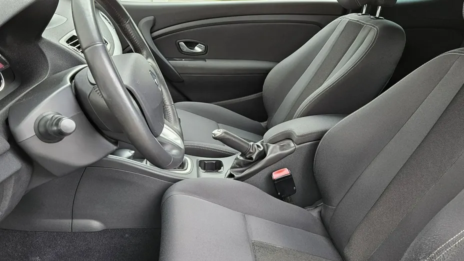 RENAULT Megane -