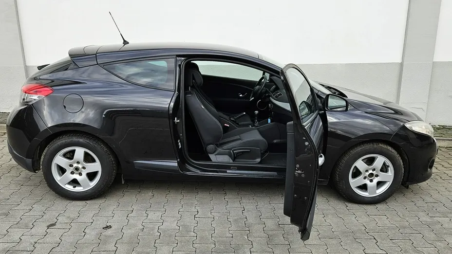 RENAULT Megane -