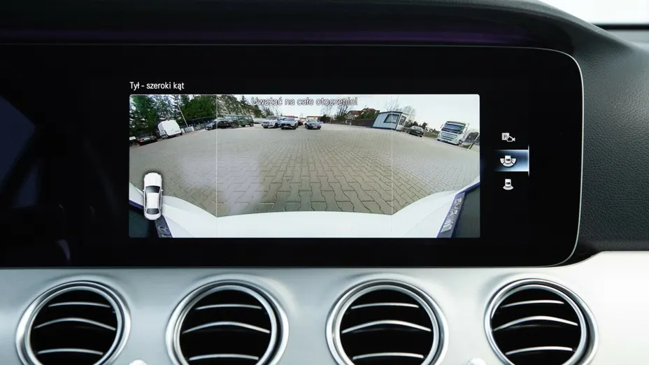 MERCEDES-BENZ E Klasa E 220 d 4-Matic AMG