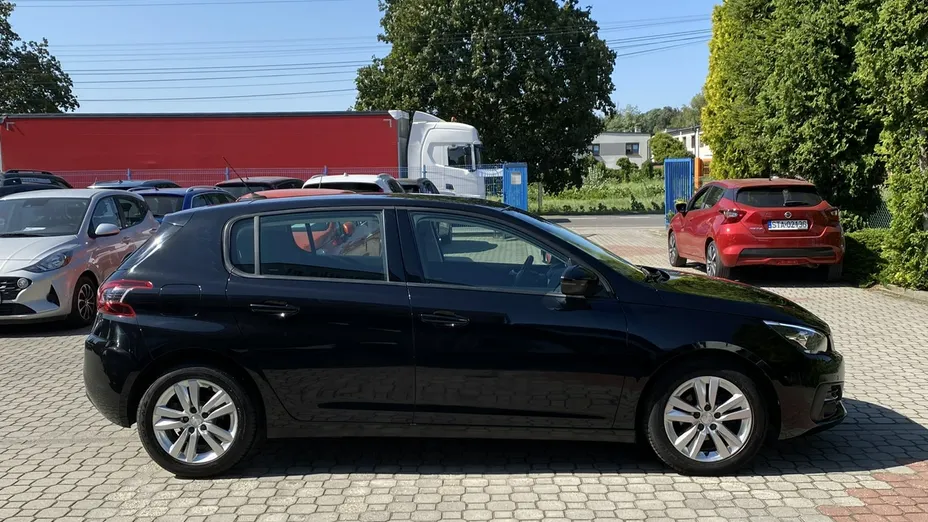 PEUGEOT 308 -