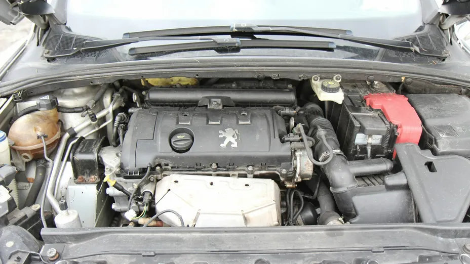 PEUGEOT 308 -
