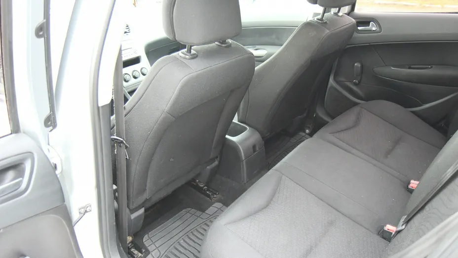 PEUGEOT 308 -