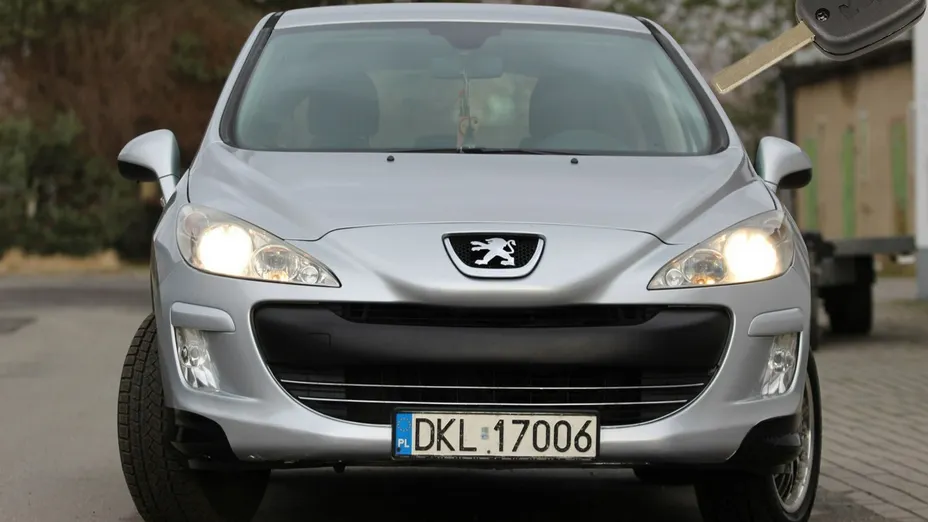 PEUGEOT 308 -