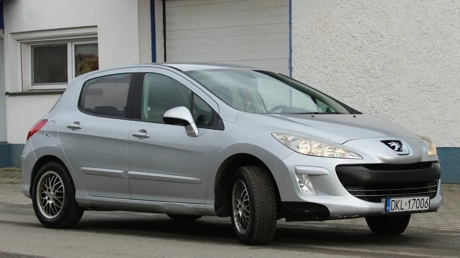 PEUGEOT 308 -