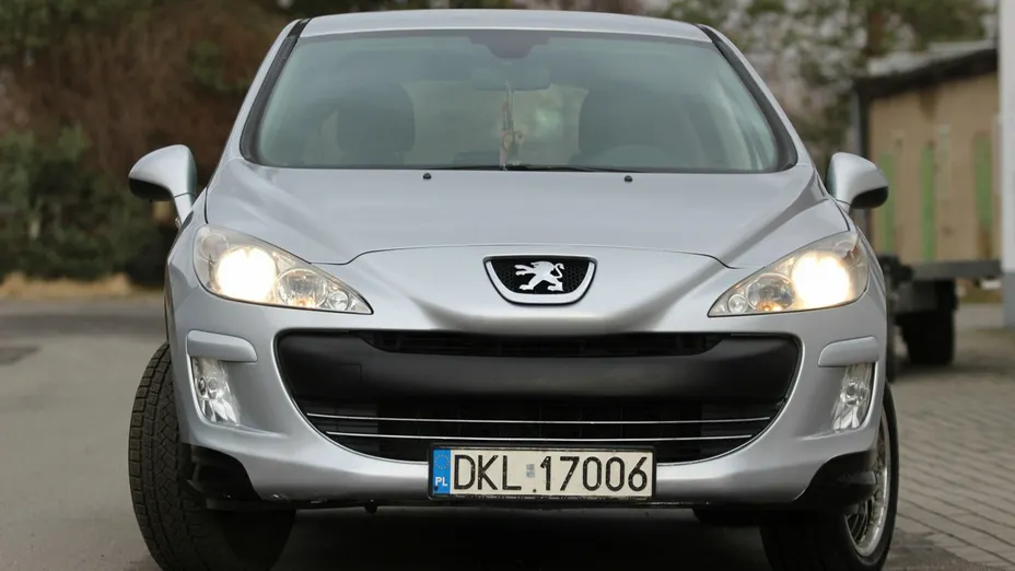 PEUGEOT 308 -