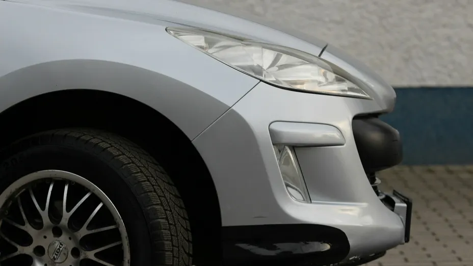 PEUGEOT 308 -