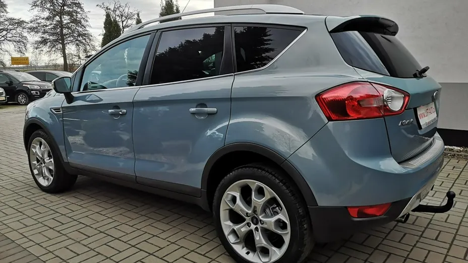 FORD Kuga -