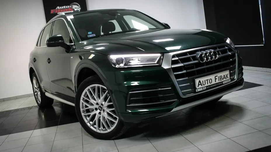 AUDI Q5 -