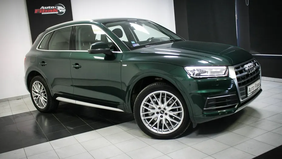 AUDI Q5 -