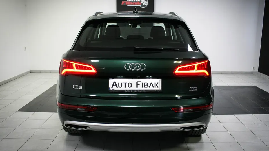 AUDI Q5 -