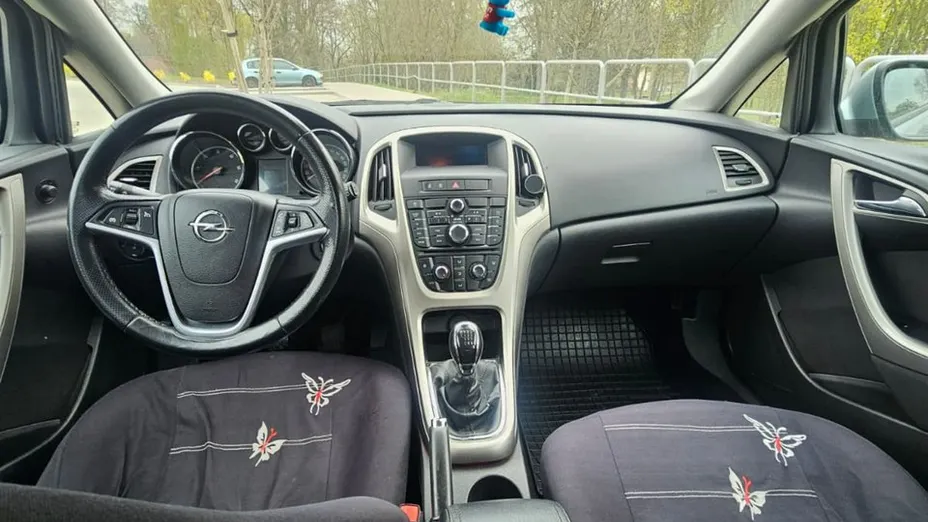 OPEL Astra -