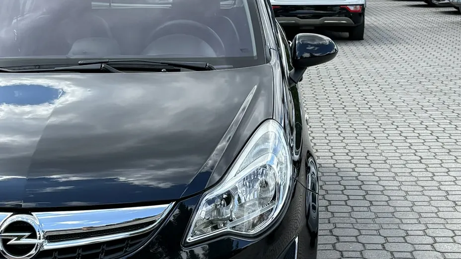 OPEL Corsa -