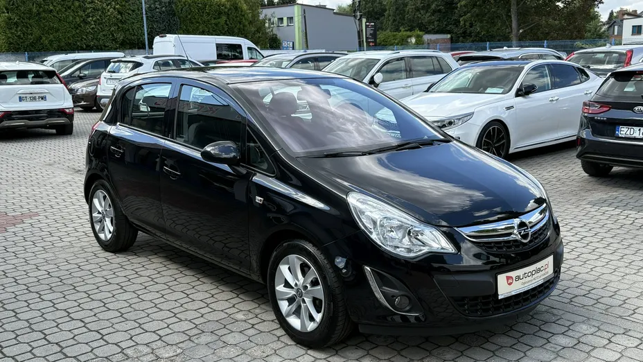 OPEL Corsa -