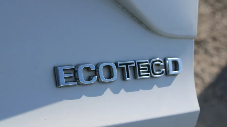 OPEL Crossland X -