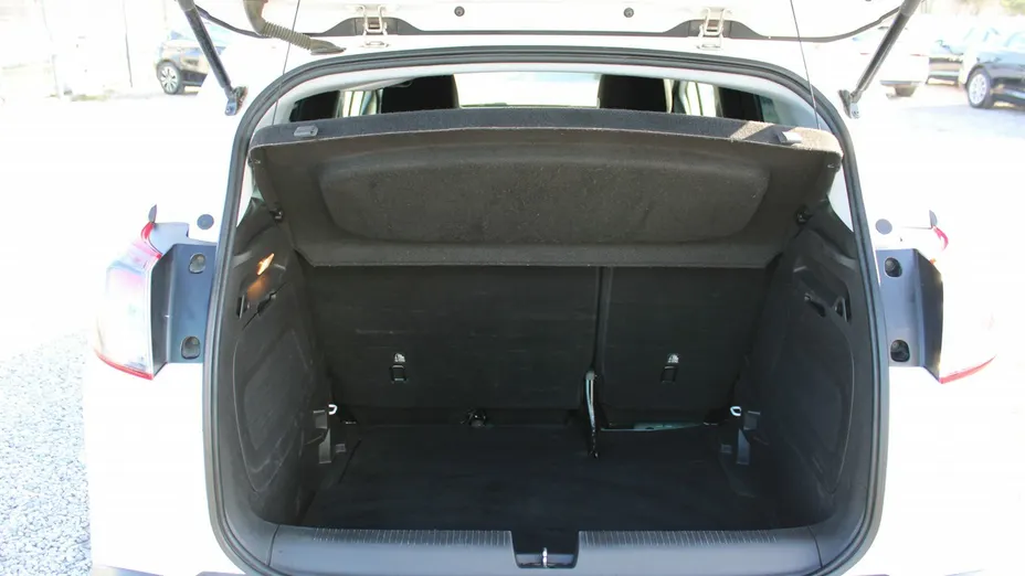 OPEL Crossland X -