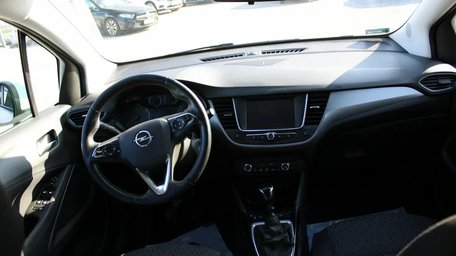 OPEL Crossland X -