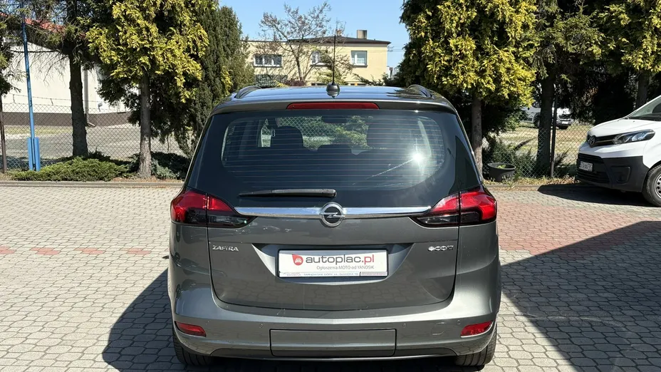 OPEL Zafira -