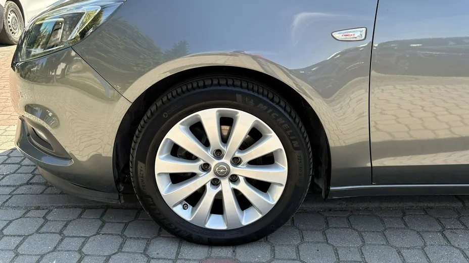 OPEL Zafira -