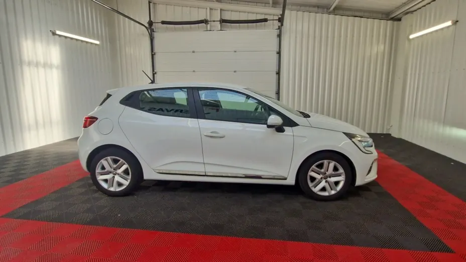 RENAULT Clio -
