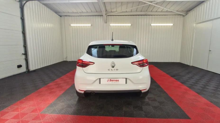 RENAULT Clio -