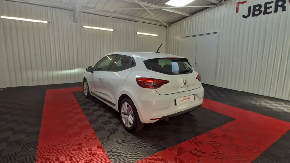 RENAULT Clio -