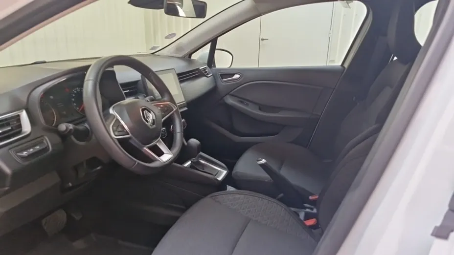 RENAULT Clio -
