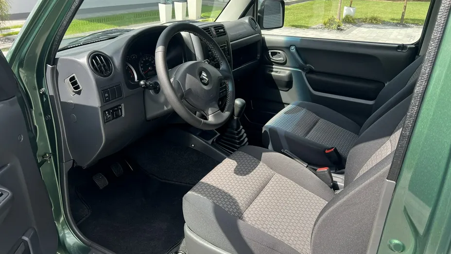 SUZUKI Jimny -