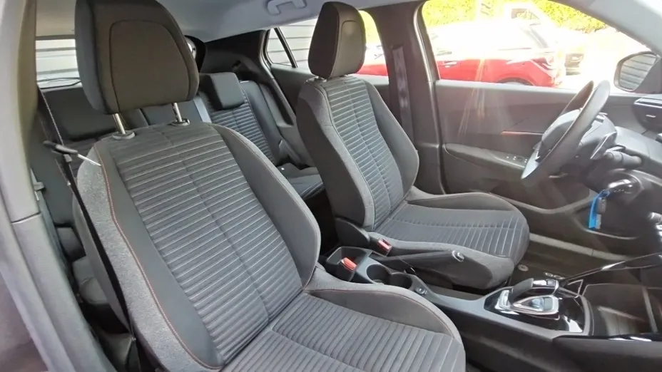 PEUGEOT 2008 -