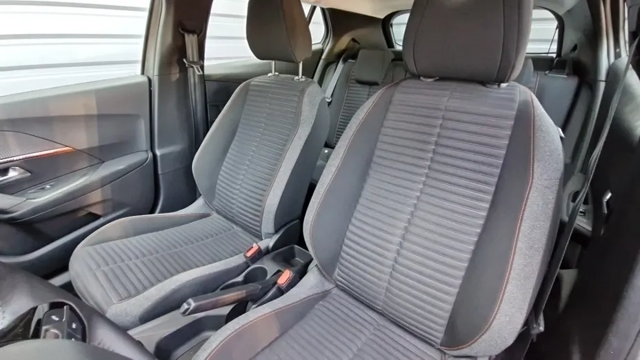 PEUGEOT 2008 -