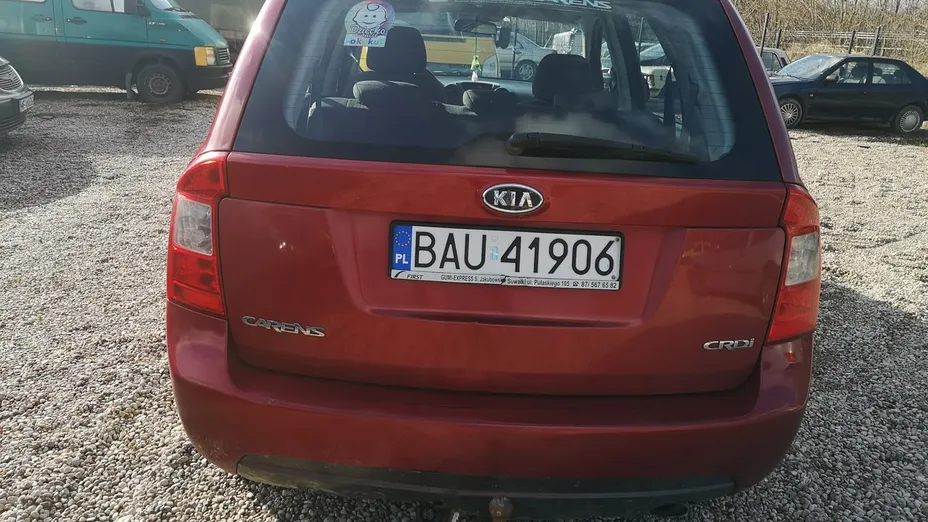 KIA Carens -
