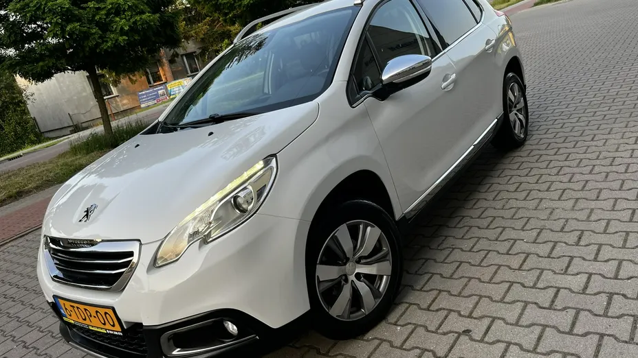 PEUGEOT 2008 -