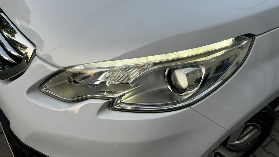 PEUGEOT 2008 -