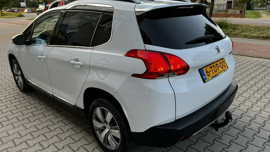 PEUGEOT 2008 -