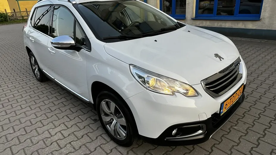 PEUGEOT 2008 -