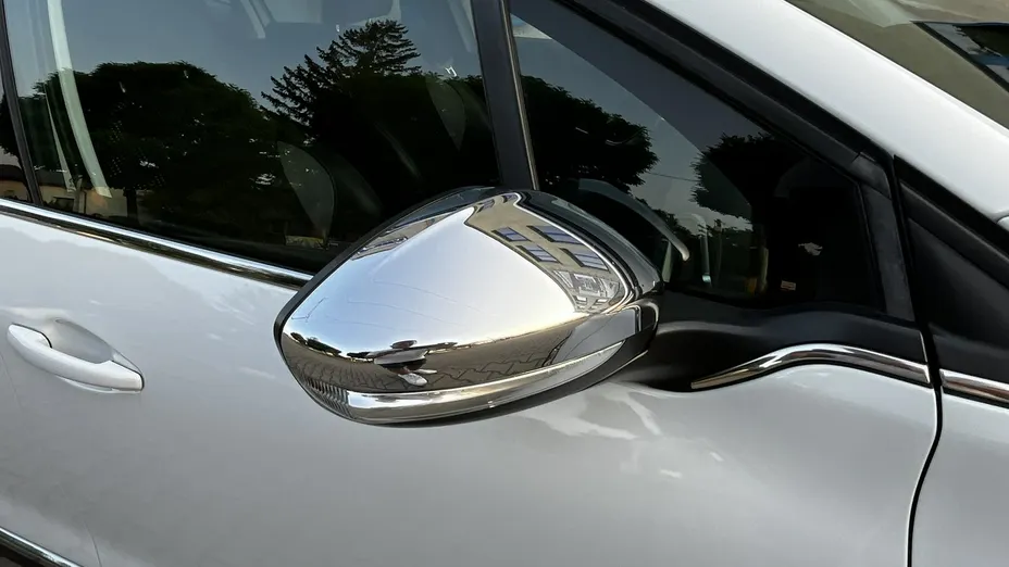 PEUGEOT 2008 -