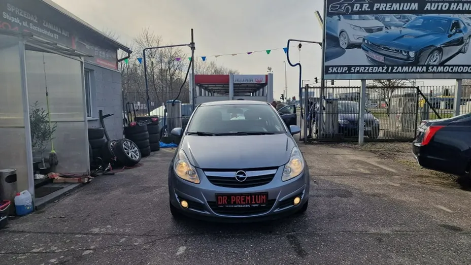 OPEL Corsa -