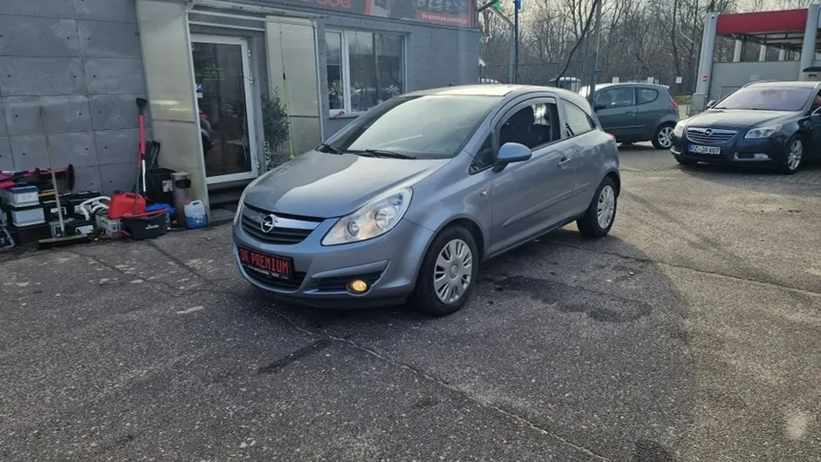 OPEL Corsa -