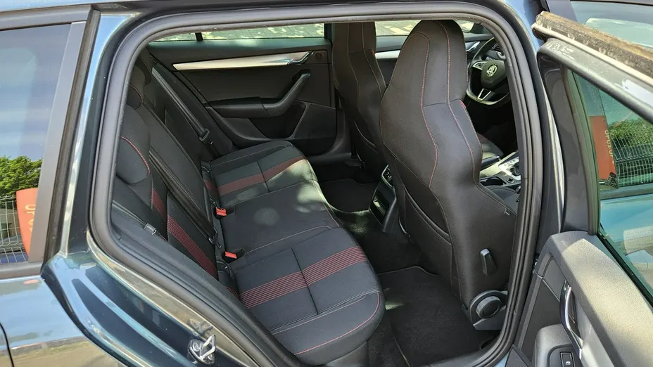 SKODA Octavia -