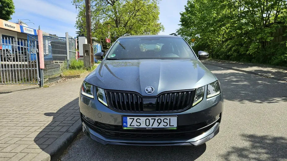 SKODA Octavia -