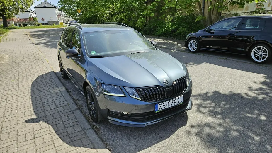 SKODA Octavia -