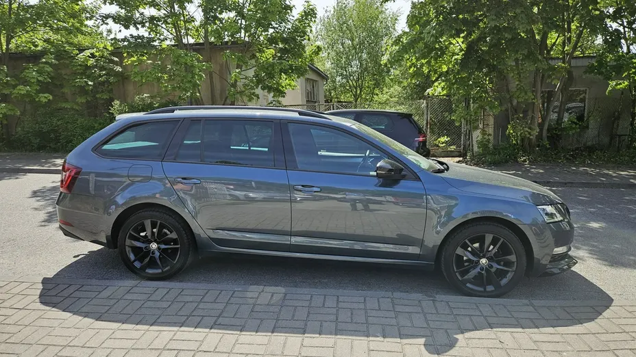 SKODA Octavia -