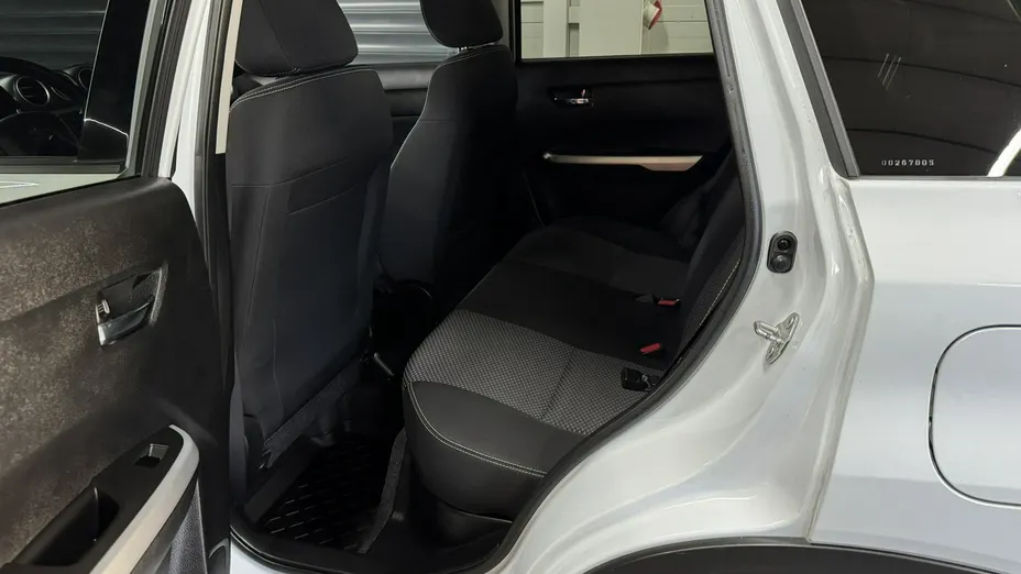 SUZUKI Vitara -