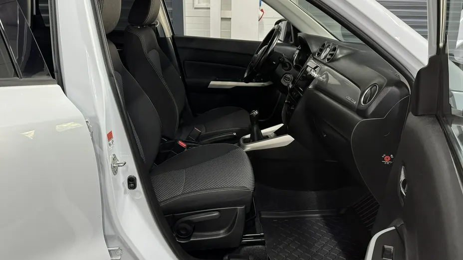 SUZUKI Vitara -
