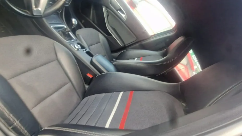MERCEDES-BENZ A Klasa -