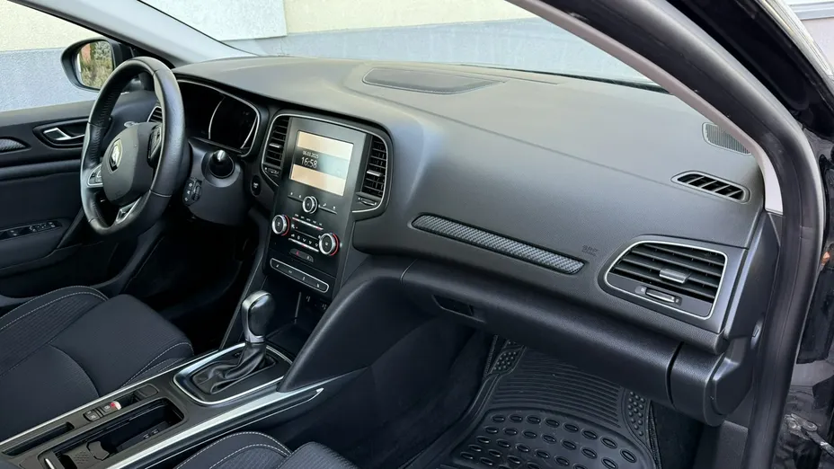 RENAULT Megane -