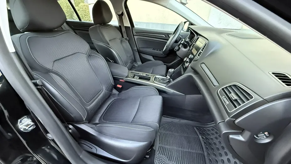 RENAULT Megane -