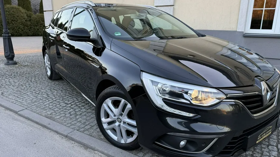 RENAULT Megane -