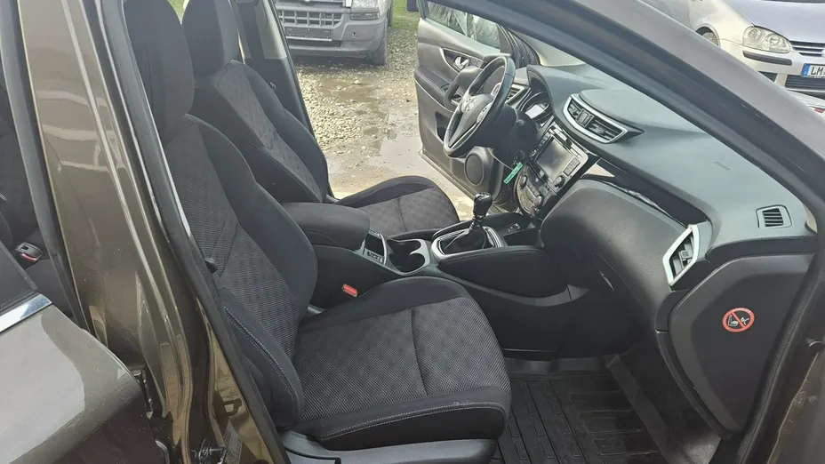 NISSAN Qashqai -