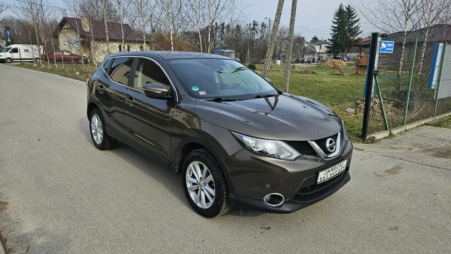 NISSAN Qashqai -