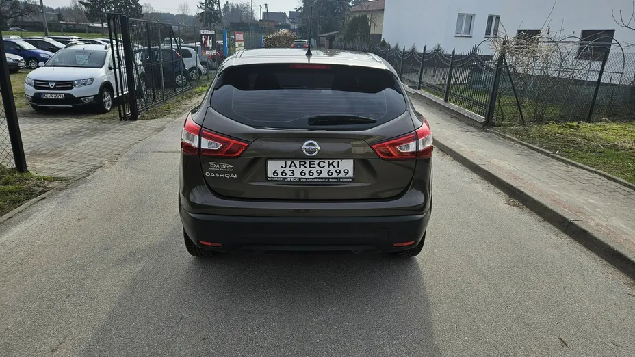 NISSAN Qashqai -
